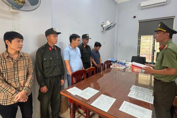 Người dân cần làm gì để tránh tiếp tay, tham gia các hoạt động môi giới, tổ chức, đưa người khác xuất nhập cảnh trái phép