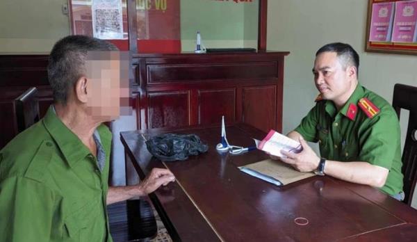 Kịp thời ngăn người dân rút tiền tiết kiệm chuyển cho đối tượng lừa đảo