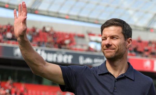 Real Madrid sa thải Xabi Alonso, trao quyền cho Álvaro Arbeloa