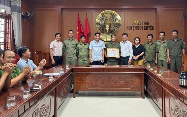 Tuyên dương những người dũng cảm